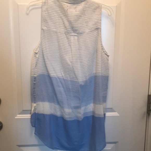 Blouse - Picture 2 of 3